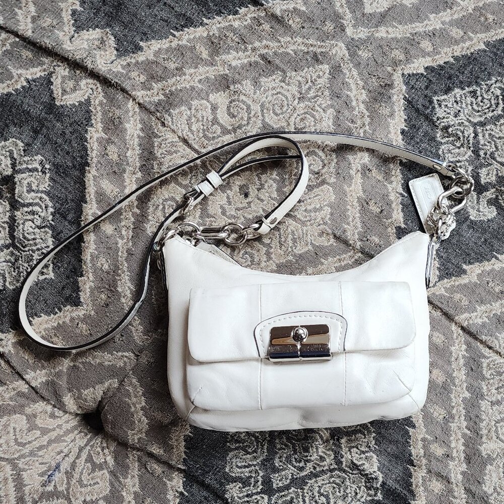 ✅️ Coach Elegant White Leather Shoulder Bag *Very Rare - Picture 4 of 15